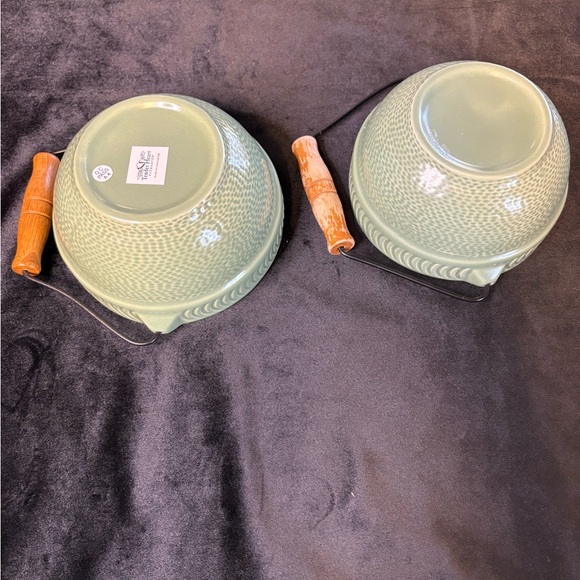 Set Of Green Stoneware Bowls with Wooden Handles - Picture 6 of 10